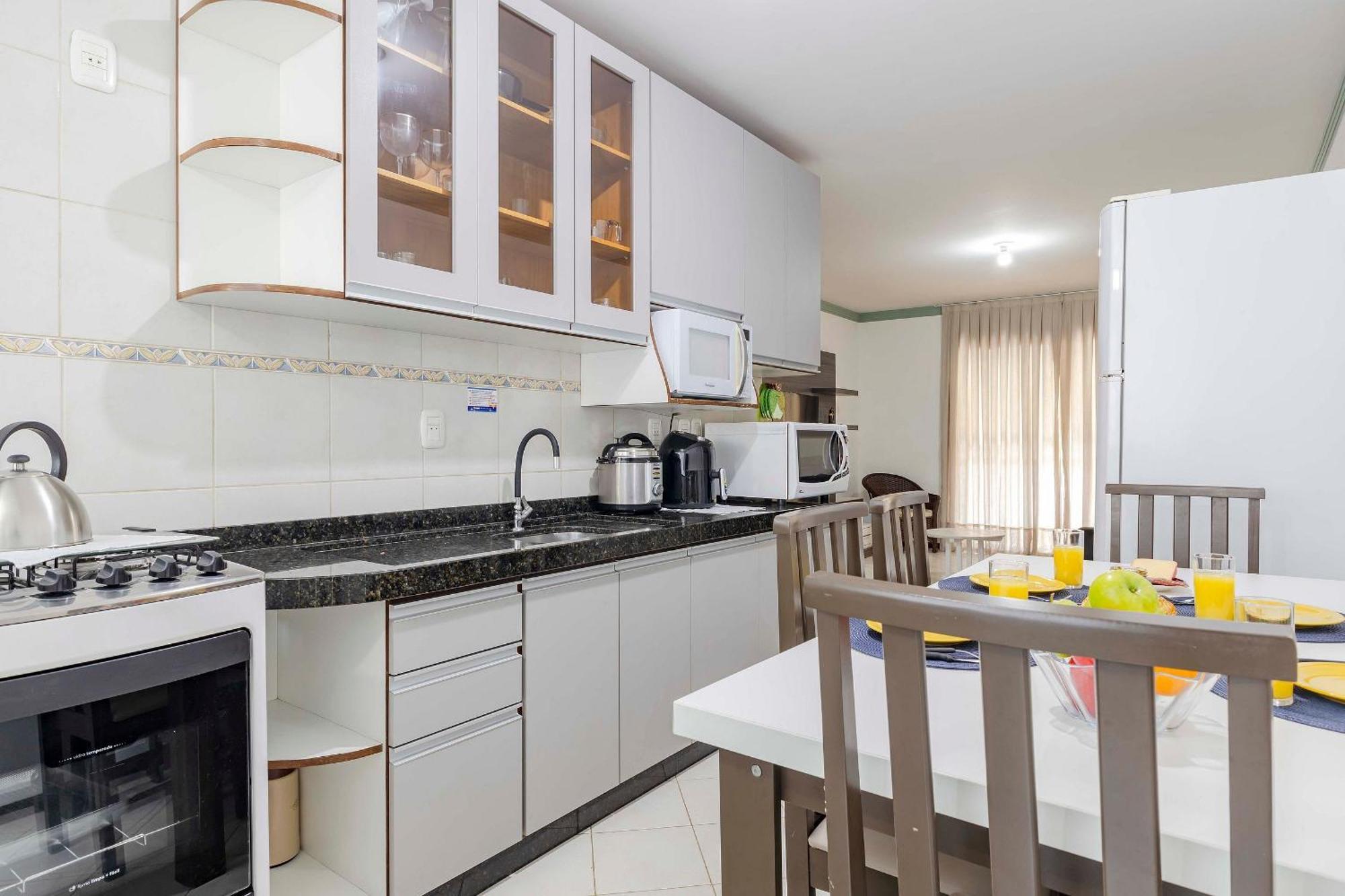 Apartamento A Poucos Passos Da Praia Da Conceicao Bombinhas Exteriör bild